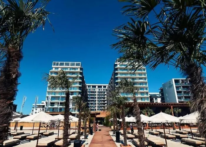 Dum Mamaia Nord * Navodari